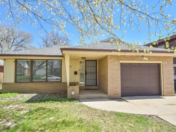 3950 N 58th STREET, Milwaukee, WI 53216