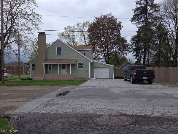 700 Whipple Avenue NW, Canton, OH 44708