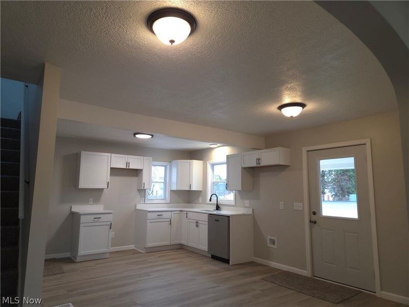 700 Whipple Avenue NW, Canton, OH 44708 Photo 3