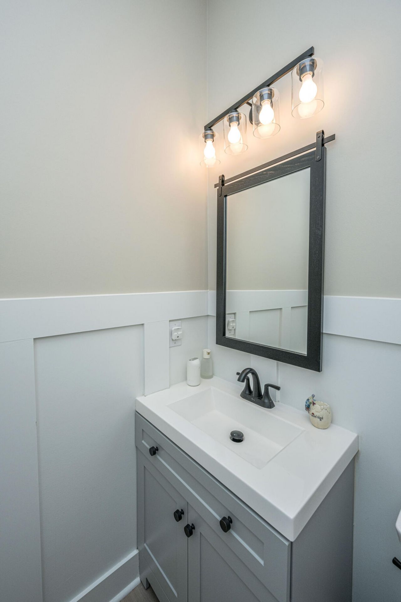 1585 Bourne Crossing Photo 11