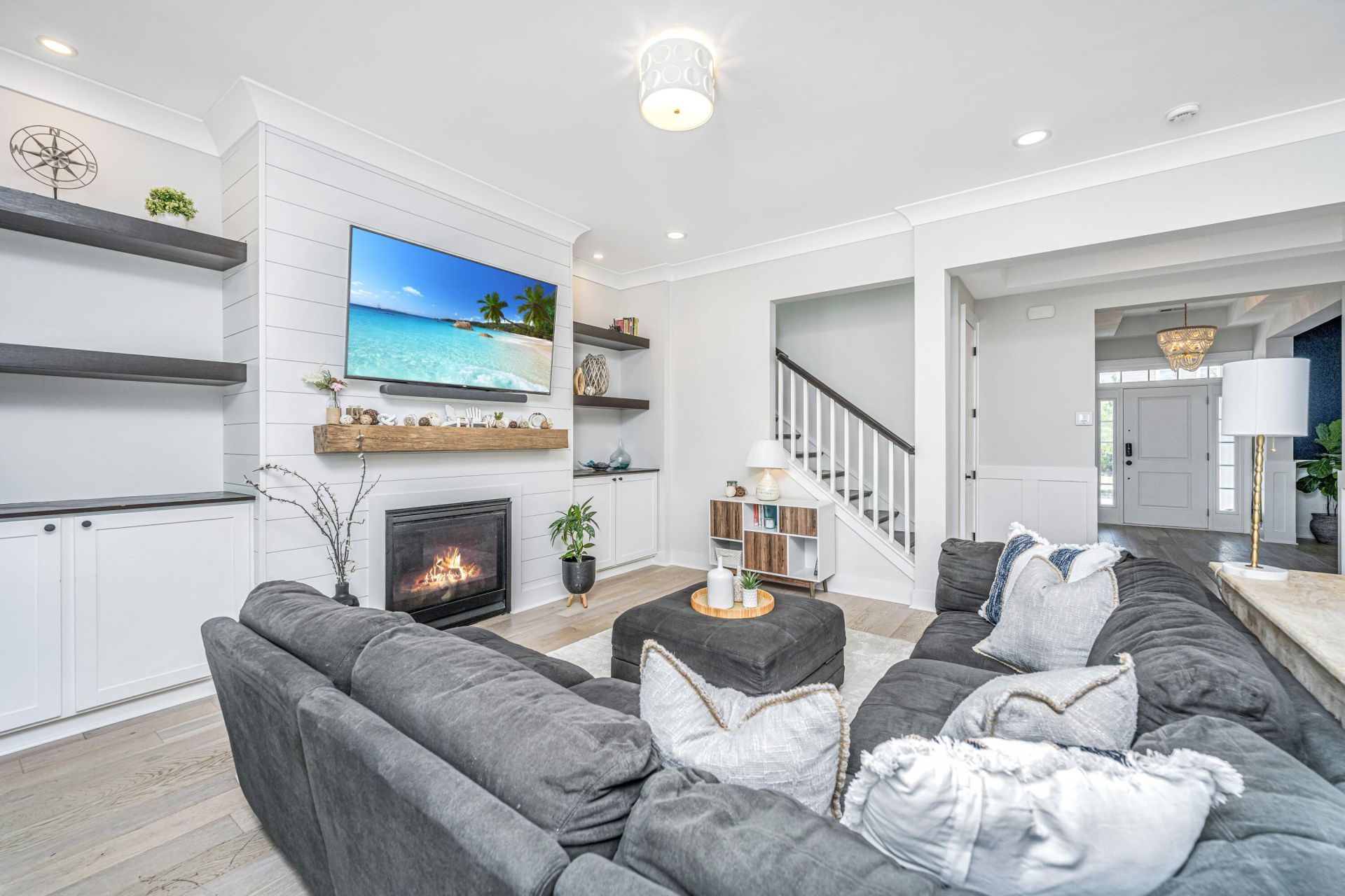 1585 Bourne Crossing Photo 13