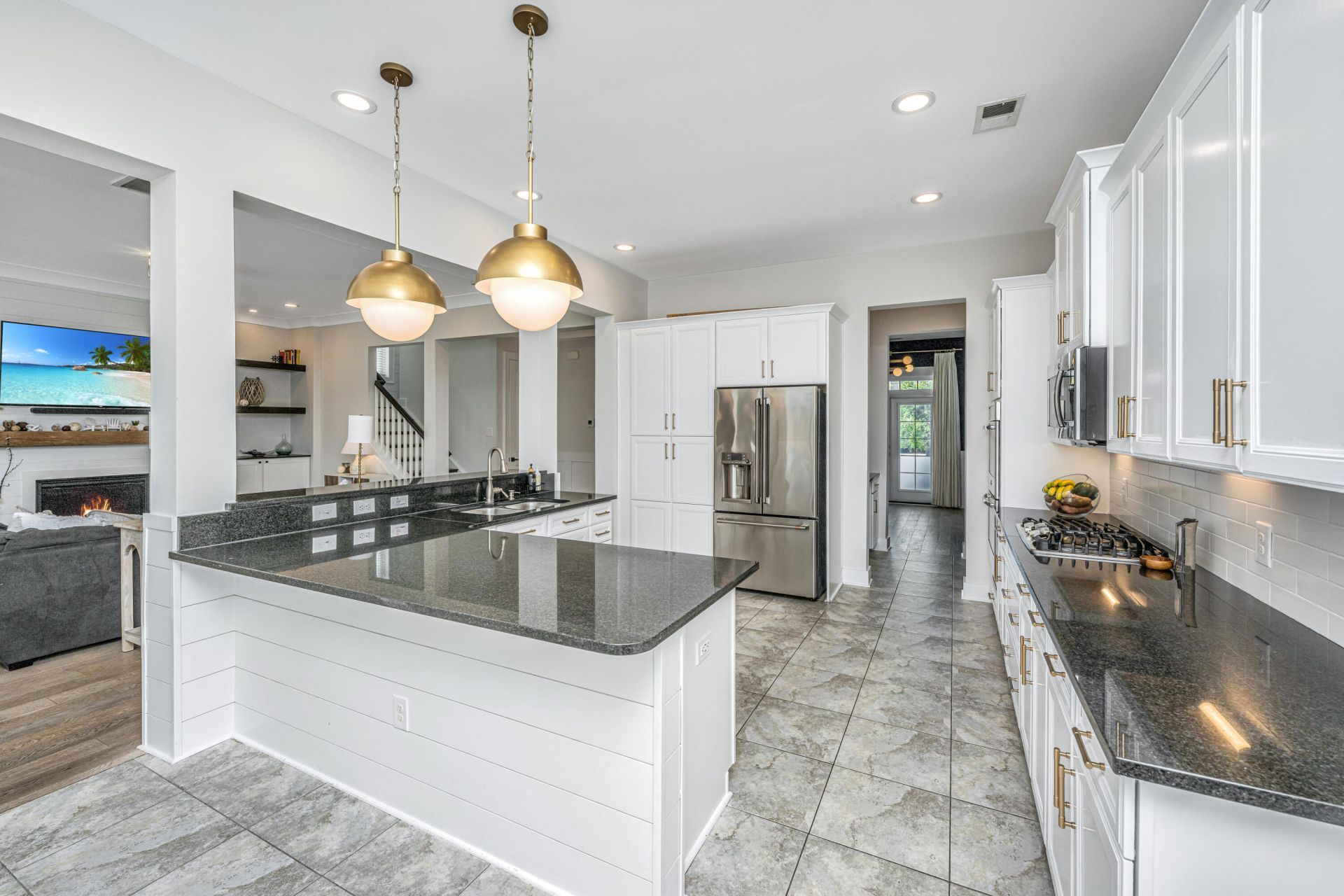 1585 Bourne Crossing Photo 18