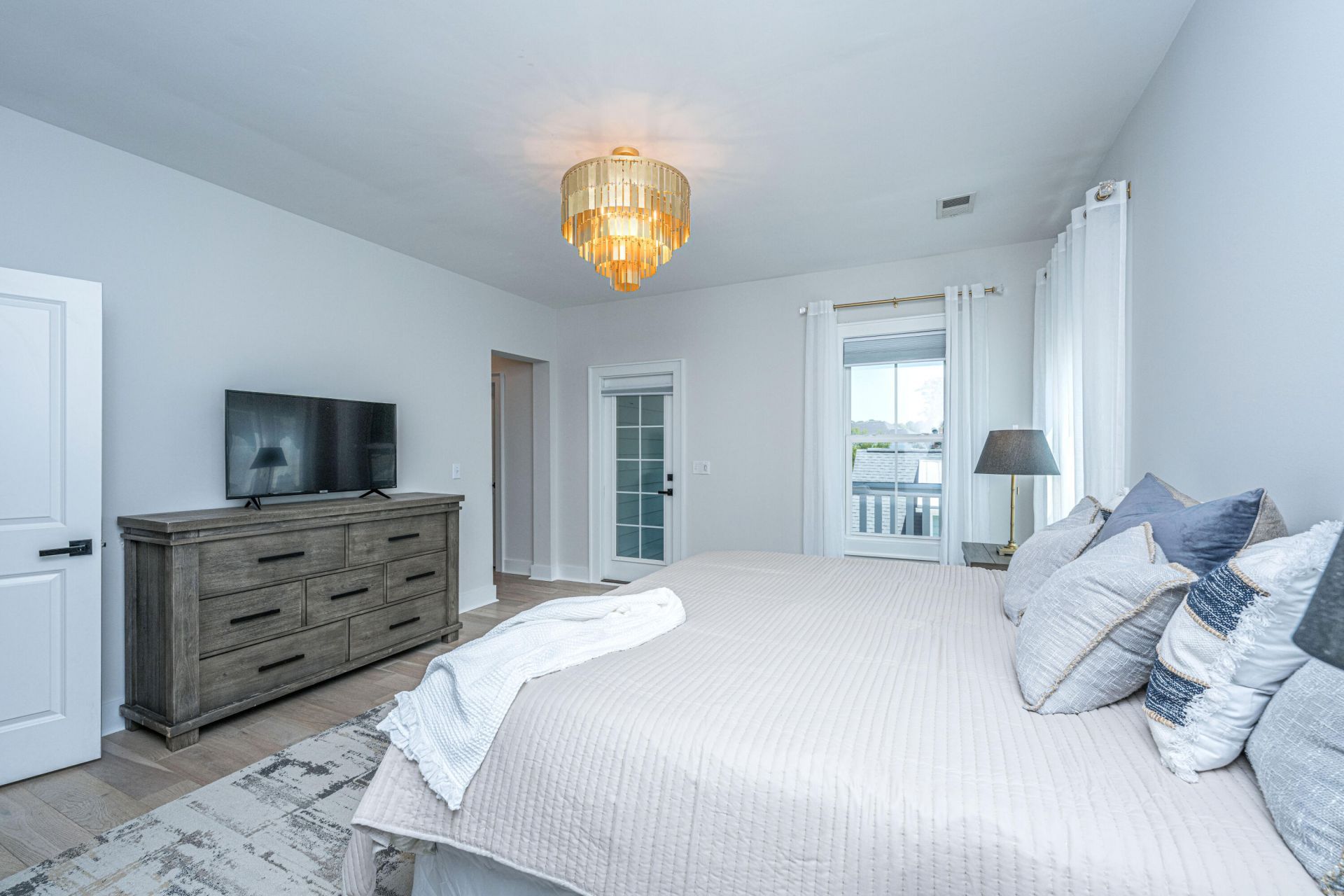 1585 Bourne Crossing Photo 30