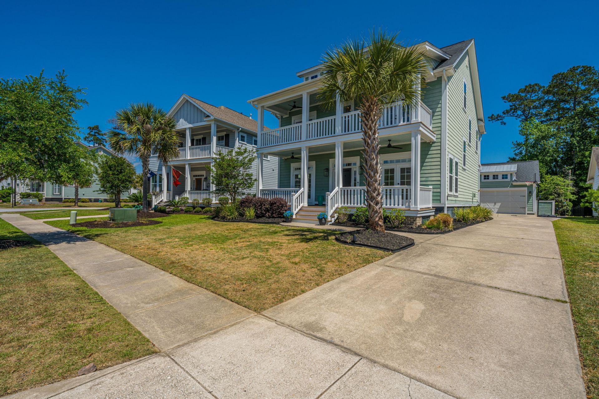 1585 Bourne Crossing Photo 4