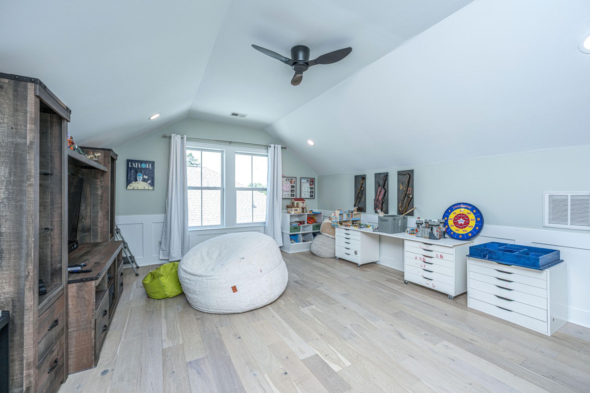 1585 Bourne Crossing Photo 41