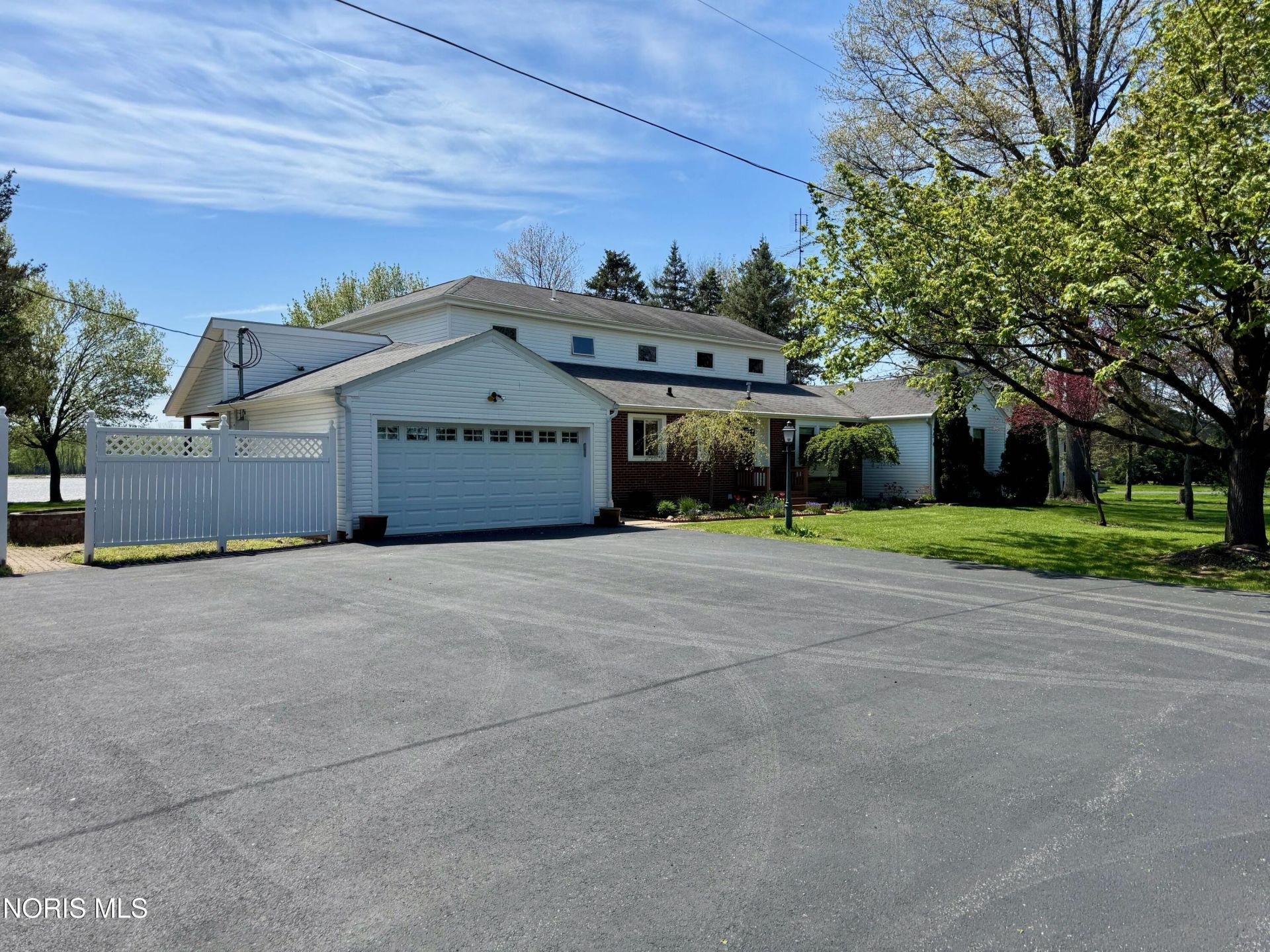 707 Catherine Drive, Liberty Center, OH 43532 Main Photo