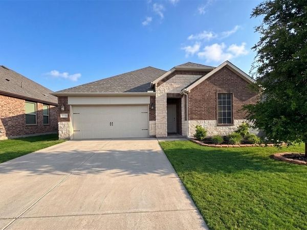 11245 Canyon Mine Drive, Aubrey, TX 76227