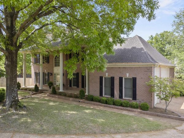 687 WINDY KNOLL CV, Collierville, TN 38017