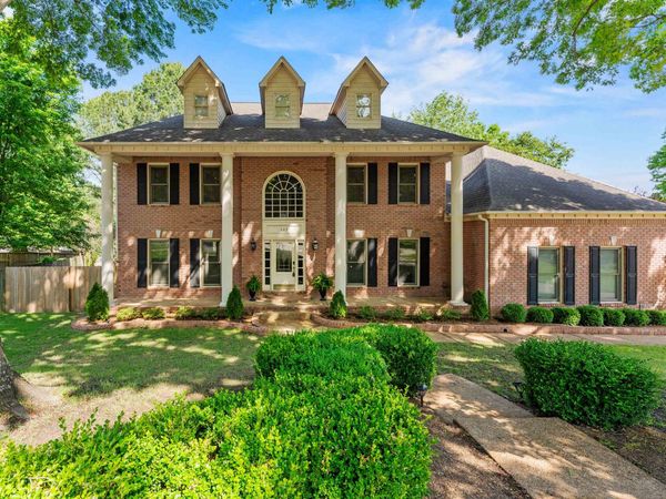 687 WINDY KNOLL CV, Collierville, TN 38017