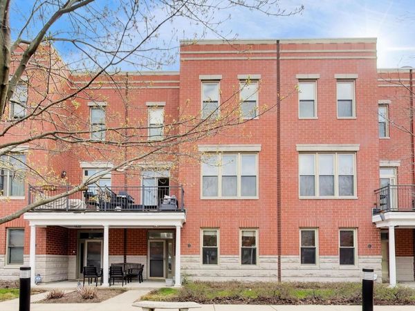 4010 N Clark Street , Unit C, Chicago, IL 60613