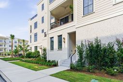 624 Waterman Street photo 4