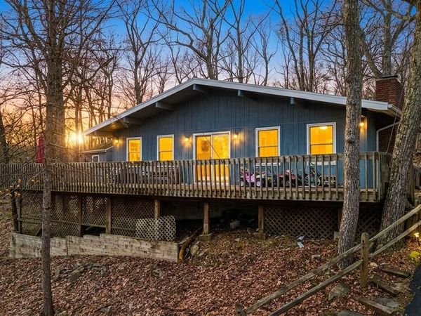 214 MOCKINGBIRD COURT, BUSHKILL, PA 18324