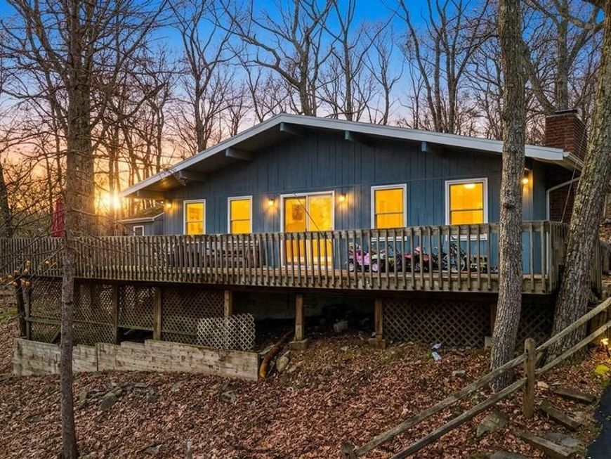 214 Mockingbird Court, Bushkill, PA 18324 Main Photo