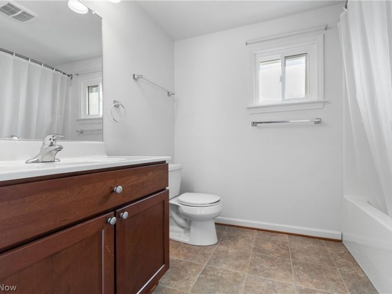 881 W College Road , Alliance, OH 44601 Photo 14