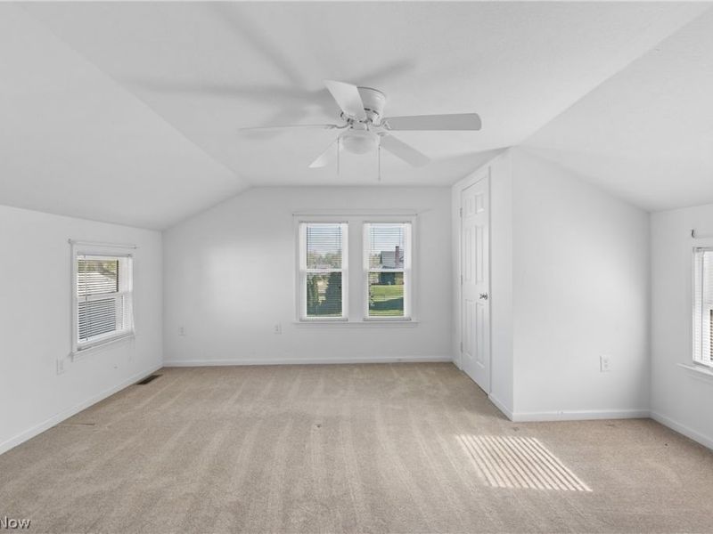 881 W College Road , Alliance, OH 44601 Photo 16