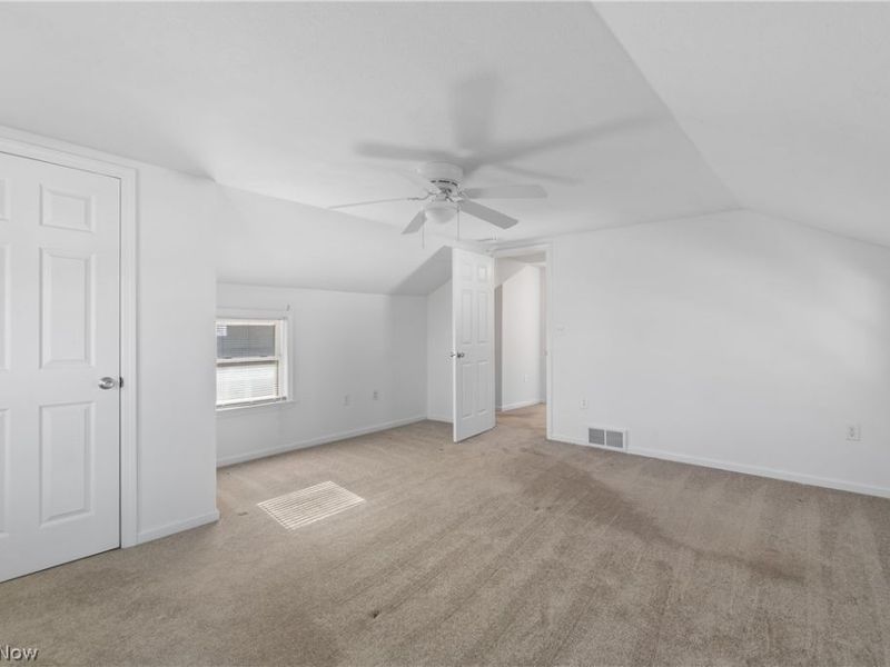 881 W College Road , Alliance, OH 44601 Photo 17