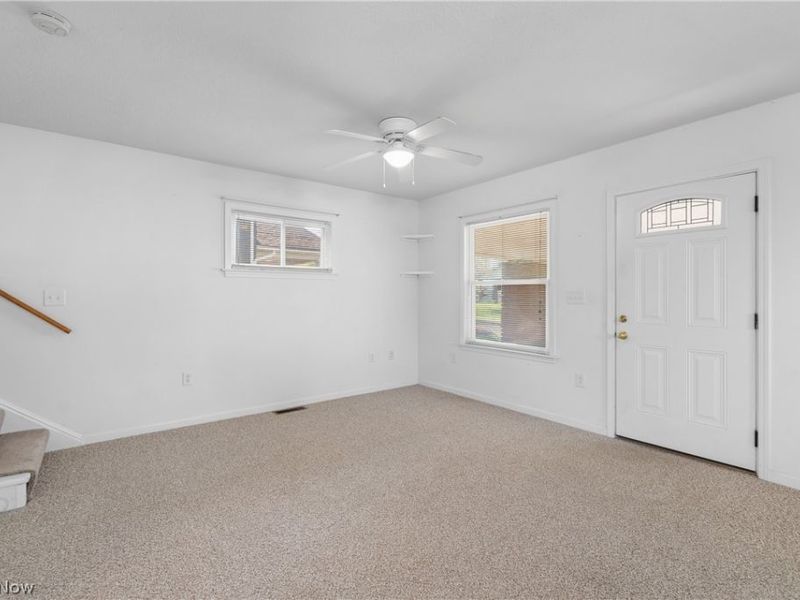 881 W College Road , Alliance, OH 44601 Photo 6