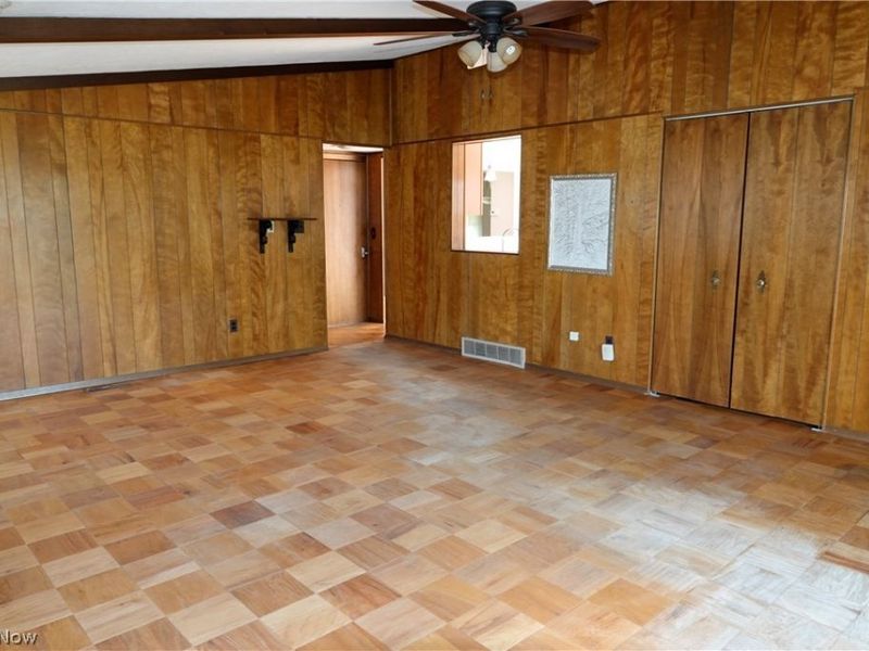 1661 Chelmsford Road , Mayfield Heights, OH 44124 Photo 15