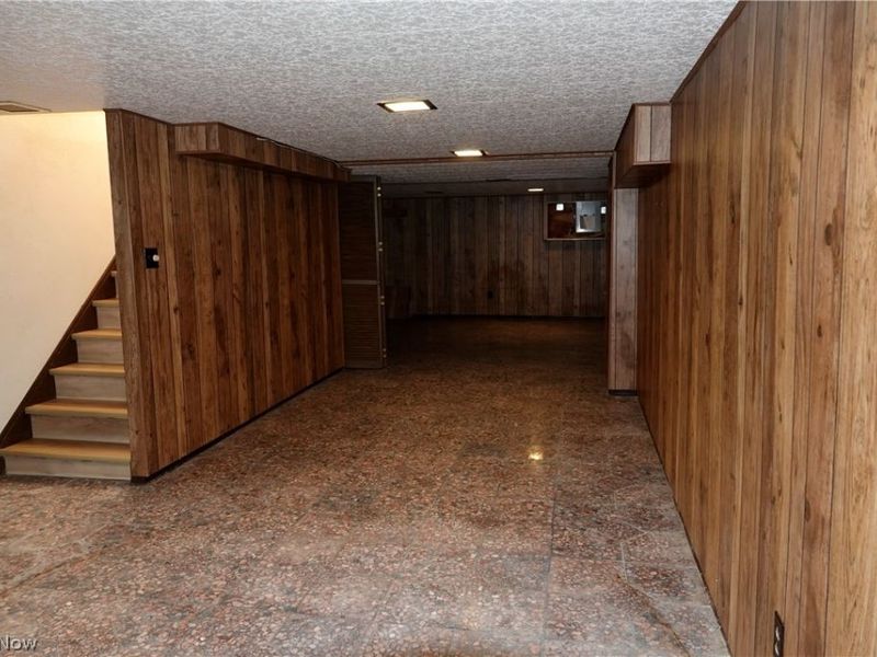 1661 Chelmsford Road , Mayfield Heights, OH 44124 Photo 26