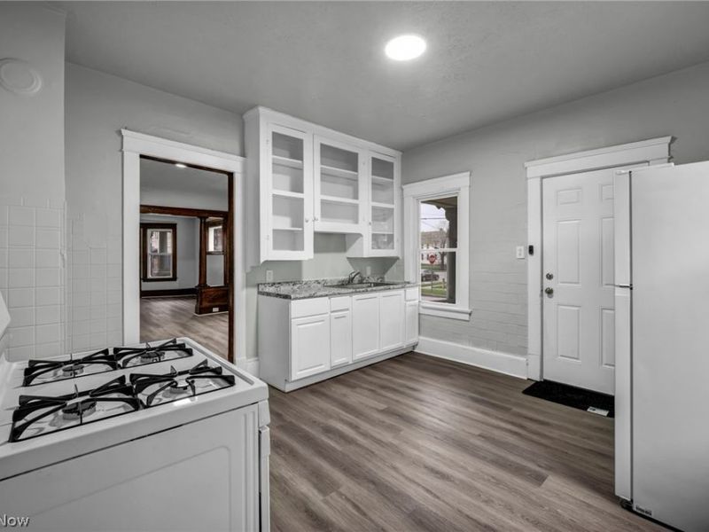 6614 Clark Avenue, Cleveland, OH 44102 Photo 11