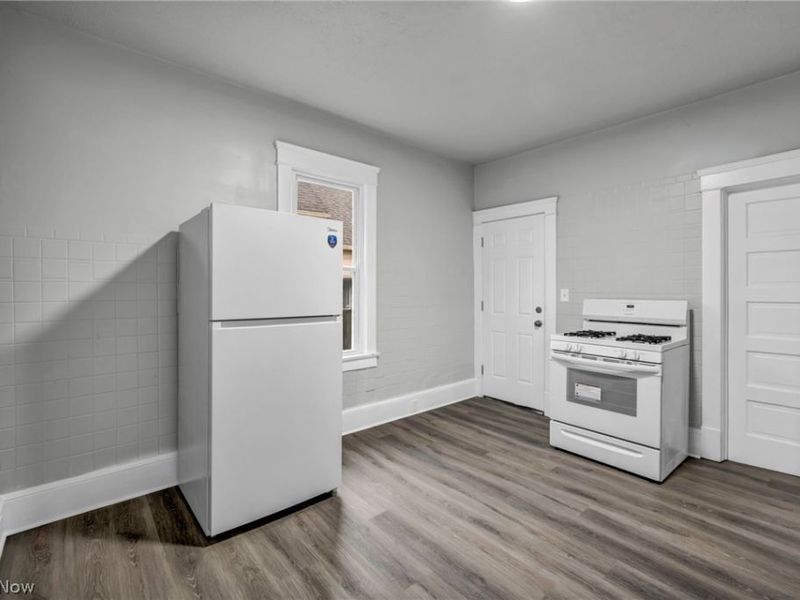 6614 Clark Avenue, Cleveland, OH 44102 Photo 12