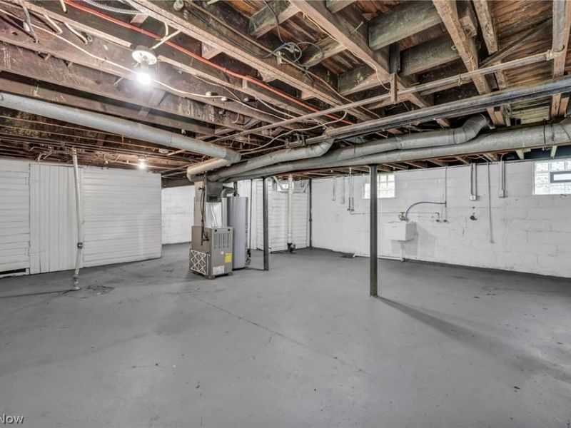 6614 Clark Avenue, Cleveland, OH 44102 Photo 23