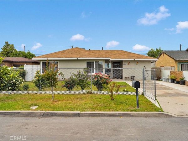 1688 W Cleveland Street, San Bernardino, CA 92411