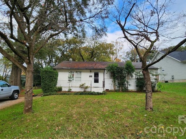 717 Tennyson Drive , Charlotte, NC 28208