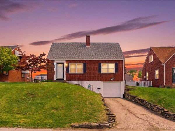 1733 Harcor Dr, Pittsburgh, PA 15226