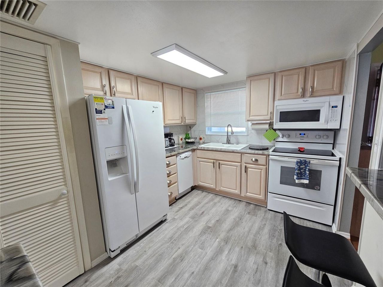 5896 Palm Lane , Unit C27, Bradenton, FL 34207 Photo