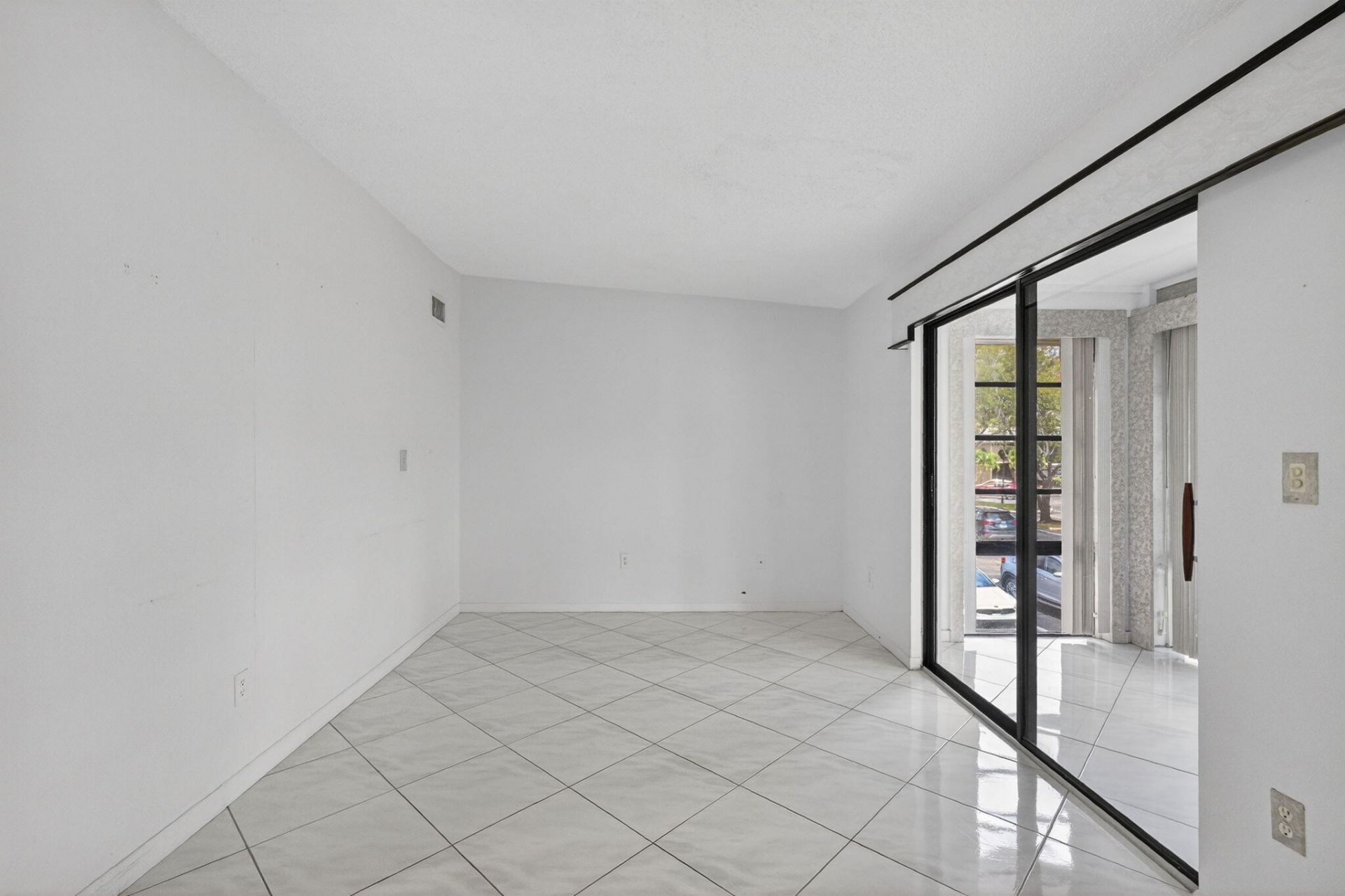 7648 Ashmont Circle, Unit 212, Tamarac, FL 33321 Photo