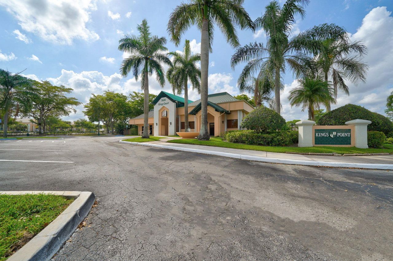 7648 Ashmont Circle, Unit 212, Tamarac, FL 33321 Photo
