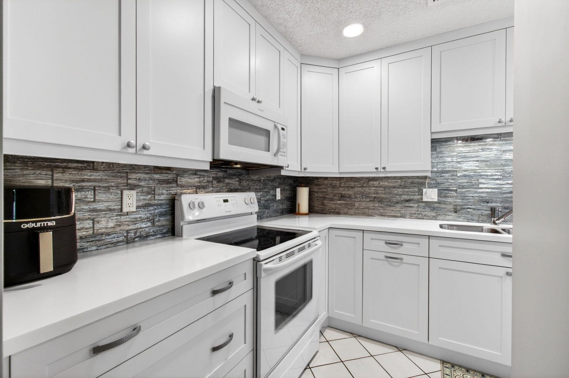 1835 NW 13th Street, Unit 103, Delray Beach, FL 33445 Photo