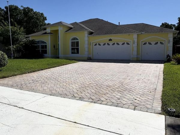 1462 WELLINGTON Circle, Rockledge, FL 32955