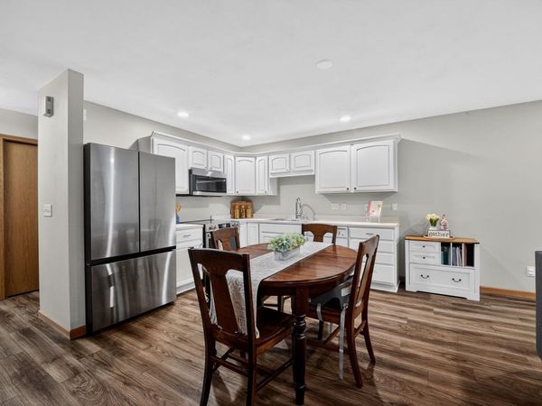 1026 Stonewood Crossing, Sun Prairie, WI 53590