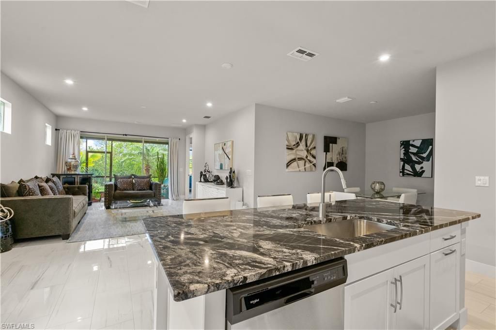 10355 Bonavie Cove Dr , Fort Myers, FL 33966 Photo