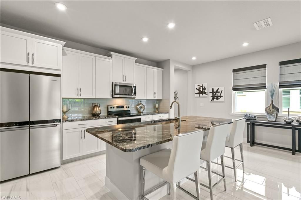 10355 Bonavie Cove Dr , Fort Myers, FL 33966 Photo