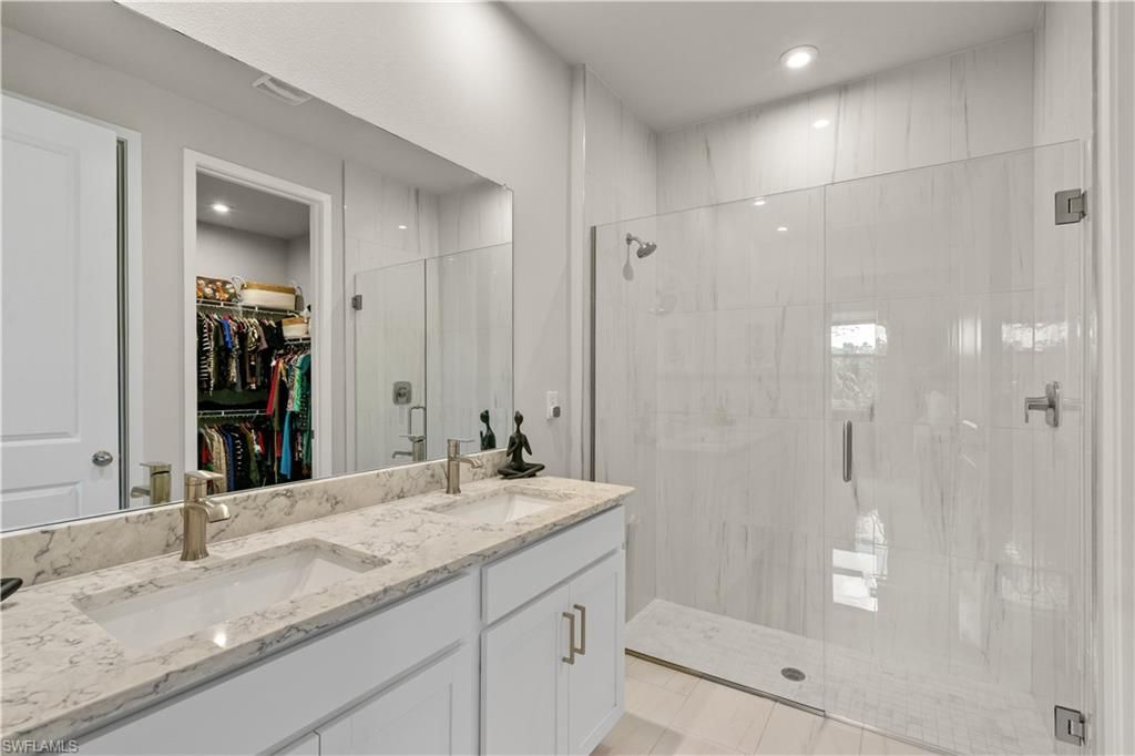 10355 Bonavie Cove Dr , Fort Myers, FL 33966 Photo