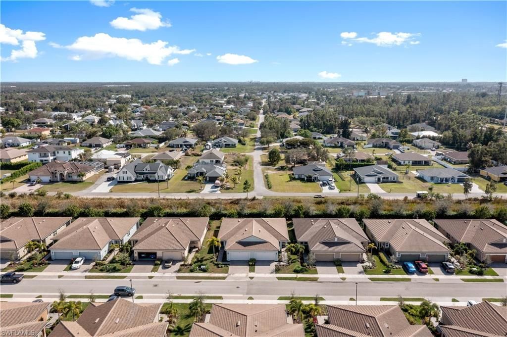 10355 Bonavie Cove Dr , Fort Myers, FL 33966 Photo
