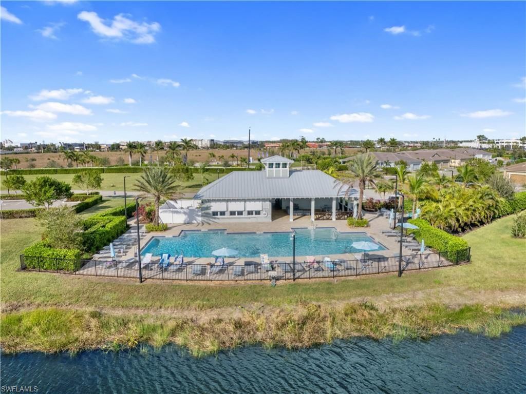 10355 Bonavie Cove Dr , Fort Myers, FL 33966 Photo