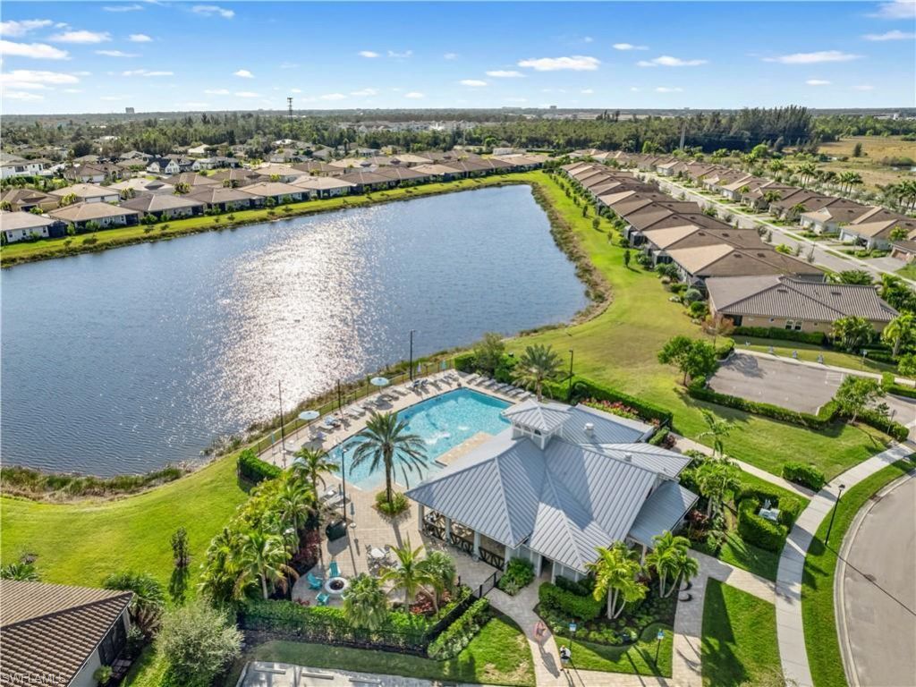 10355 Bonavie Cove Dr , Fort Myers, FL 33966 Photo