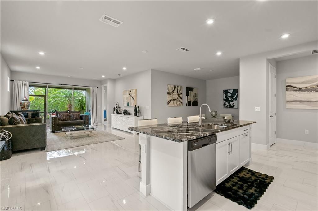 10355 Bonavie Cove Dr , Fort Myers, FL 33966 Photo