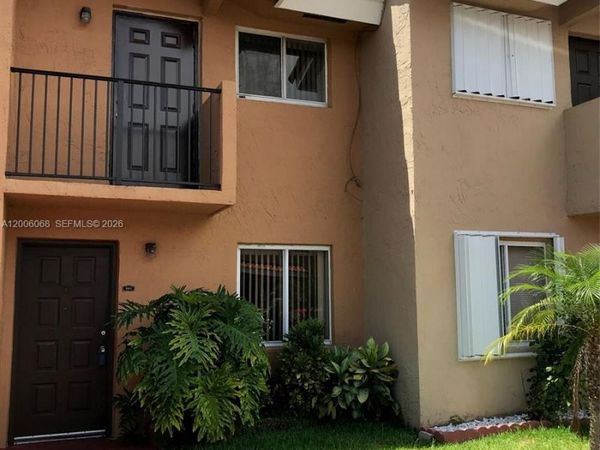 8260 NW 5th Ter , Unit 341, Miami, FL 33126