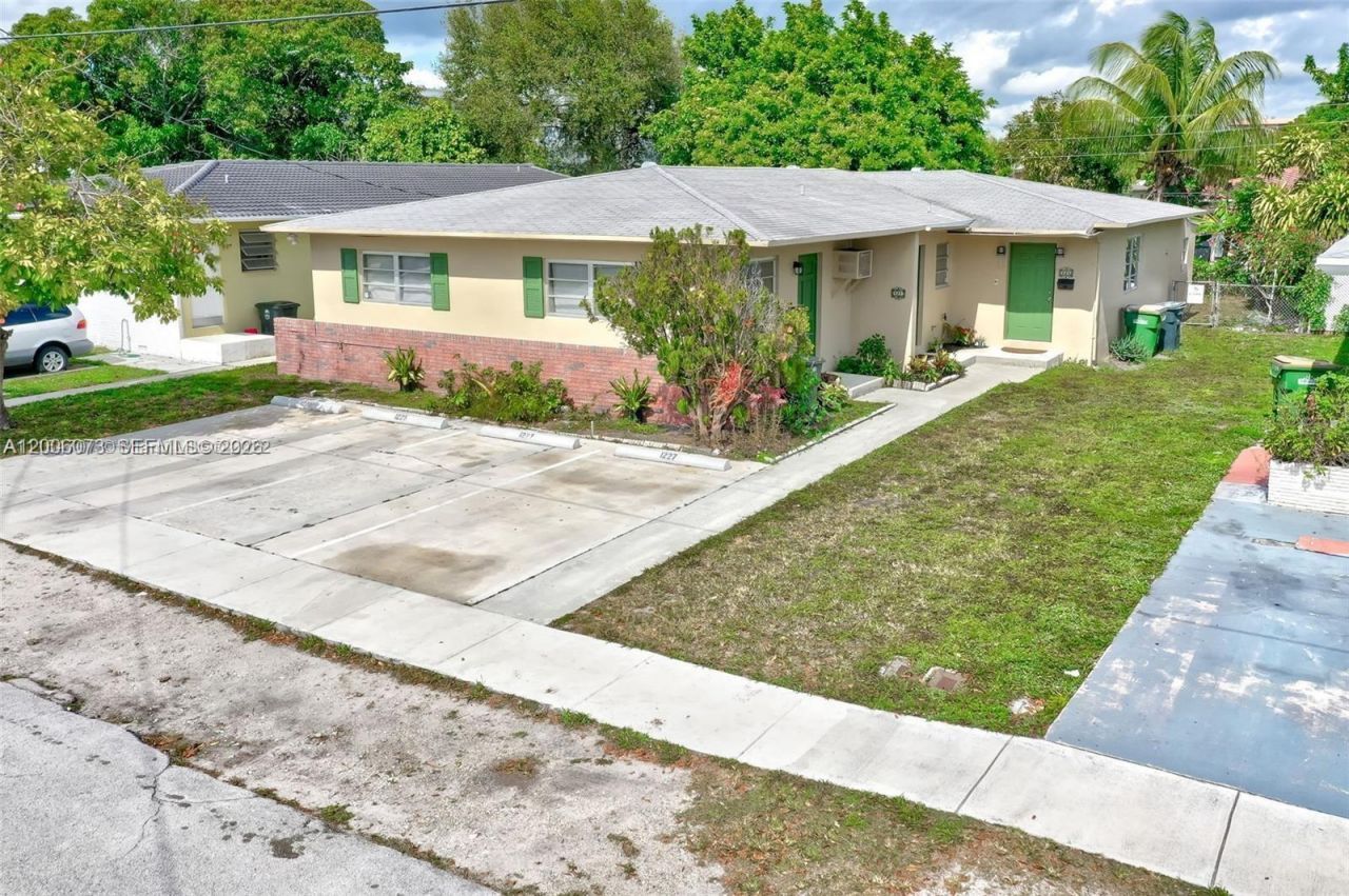 1225 NE 136th Ter, Unit 1225, North Miami, FL 33161 Photo