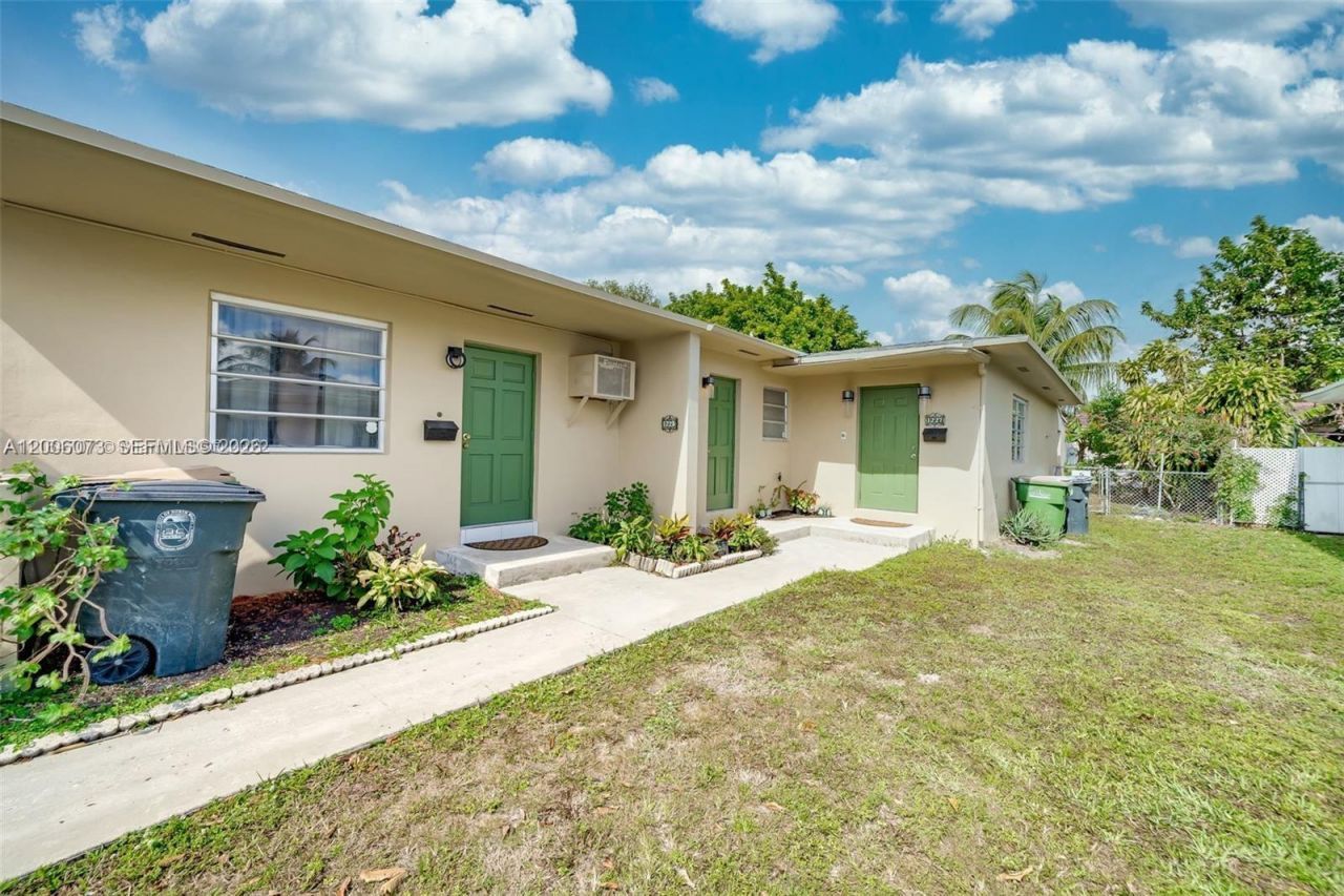 1225 NE 136th Ter, Unit 1225, North Miami, FL 33161 Photo