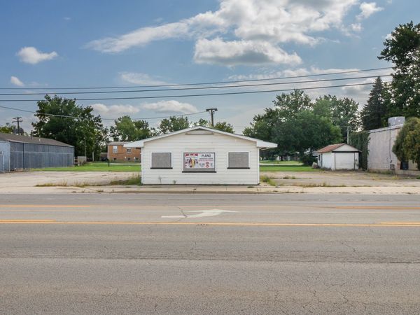 420 E South Street , Plano, IL 60545