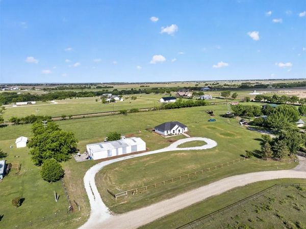 5130 Hillside Loop N, Justin, TX 76247