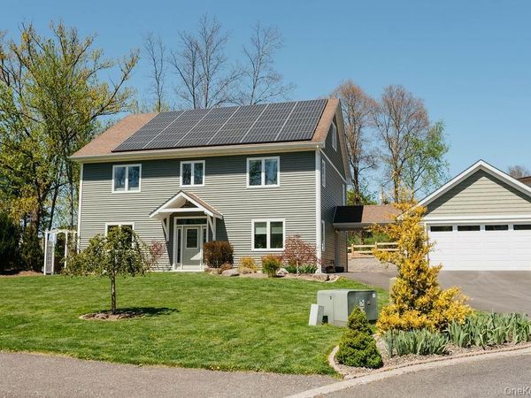 10 Taylor Street, New Paltz, NY 12561