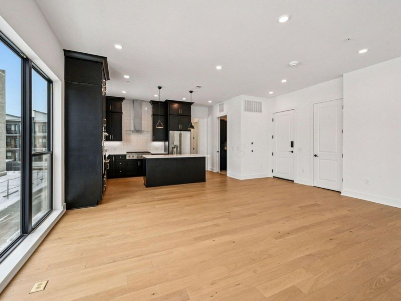 2842 Gunnison Drive , Unit 201, Columbus, OH 43228 Photo 10