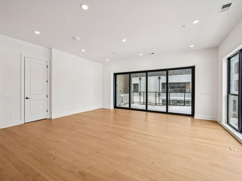 2842 Gunnison Drive , Unit 201, Columbus, OH 43228 Photo 11